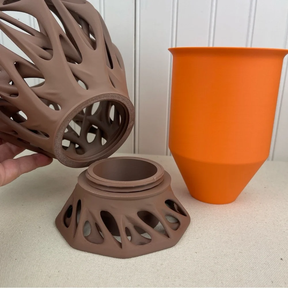 Modern Abstract Planter Pot with Drainage, Mantis Indoor Planter Pot